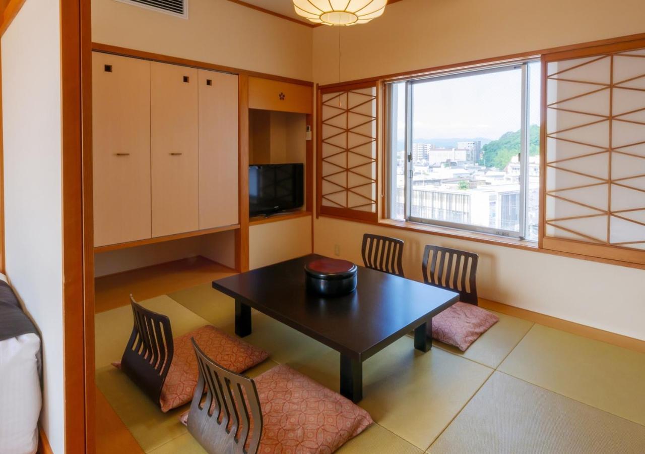 Apa Hotel Miyazaki Nobeoka Ekimae Exterior foto